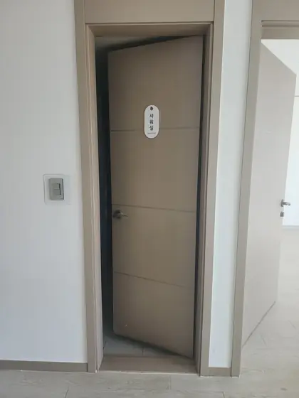 샤워실 문 교체 — 샤워실 기존 문짝